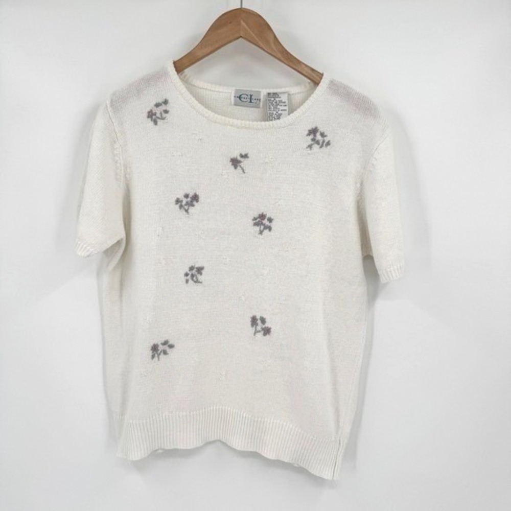Cricket Lane White Knit Floral Embroidered Short Sleeve Sweater Women's M‎